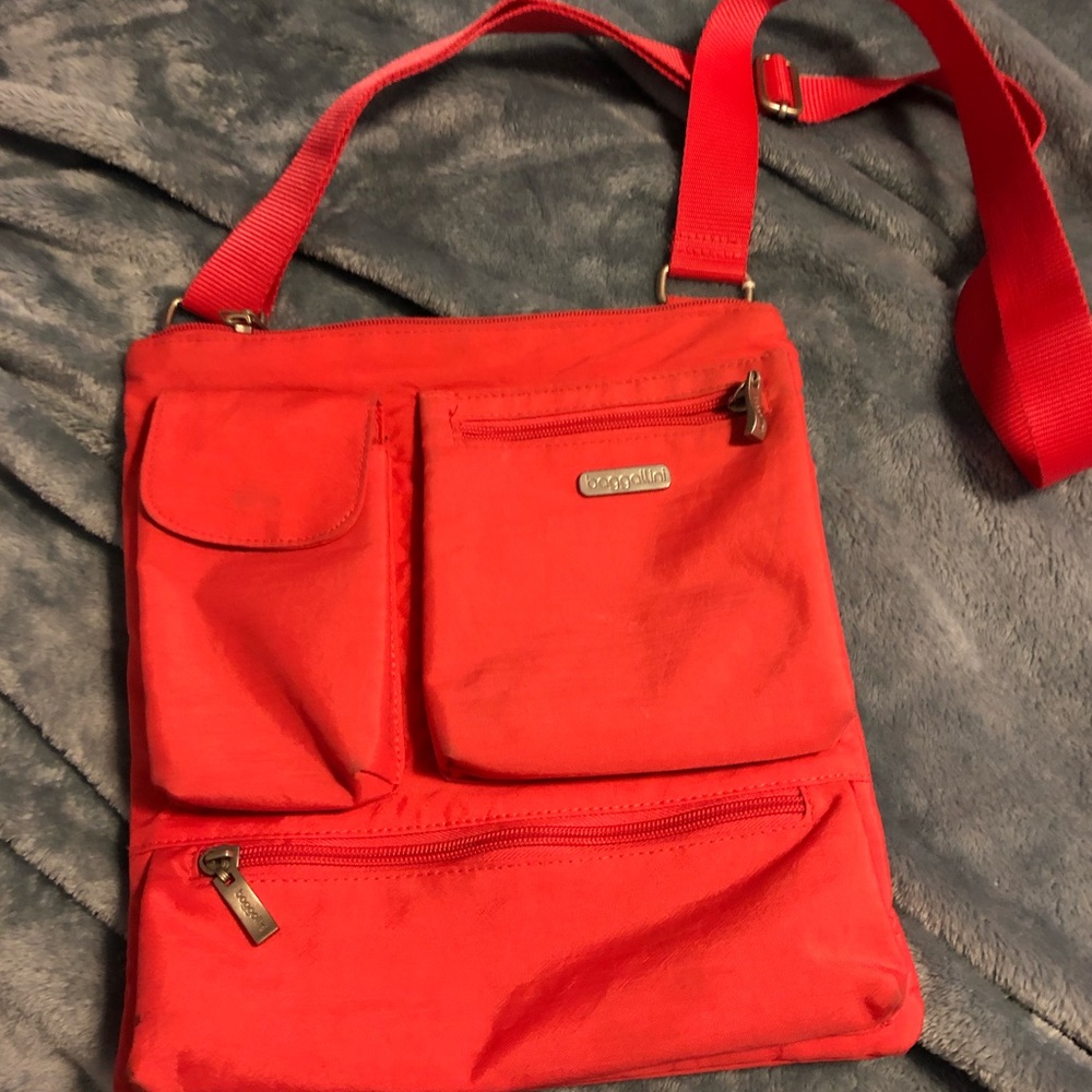 Baggelini cross body bag,